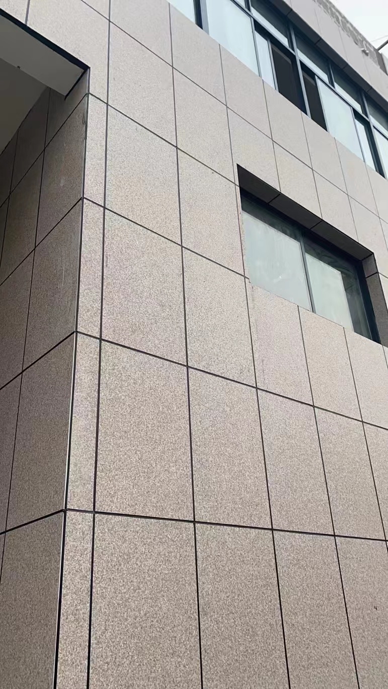 真石漆仿石材质感厚重,四川外墙保温一体板,成都外墙保温一体板,外墙